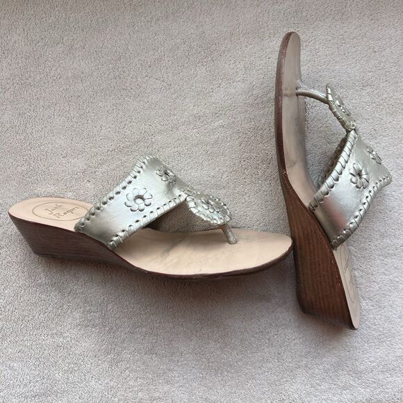 Jack Rogers Capri Metallic Gold Leather Wedge Heel Thong Sandal Women 6 Casual - Picture 1 of 16